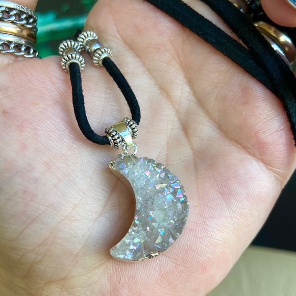 Moon quartz necklace Iridescent druzy quartz adjustable cord boho stones - Picture 7 of 11